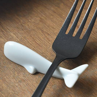 Mino Ware | Waterline Whale Chopstick Rest | White | 正價