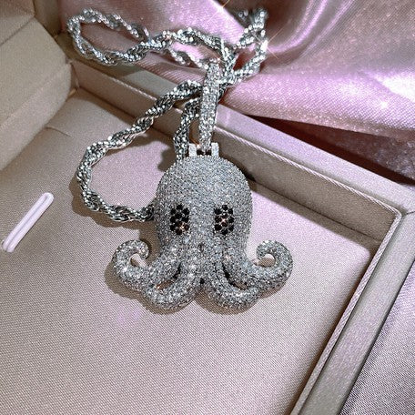 Fashion Pendant Necklace | Octopus | Silver
