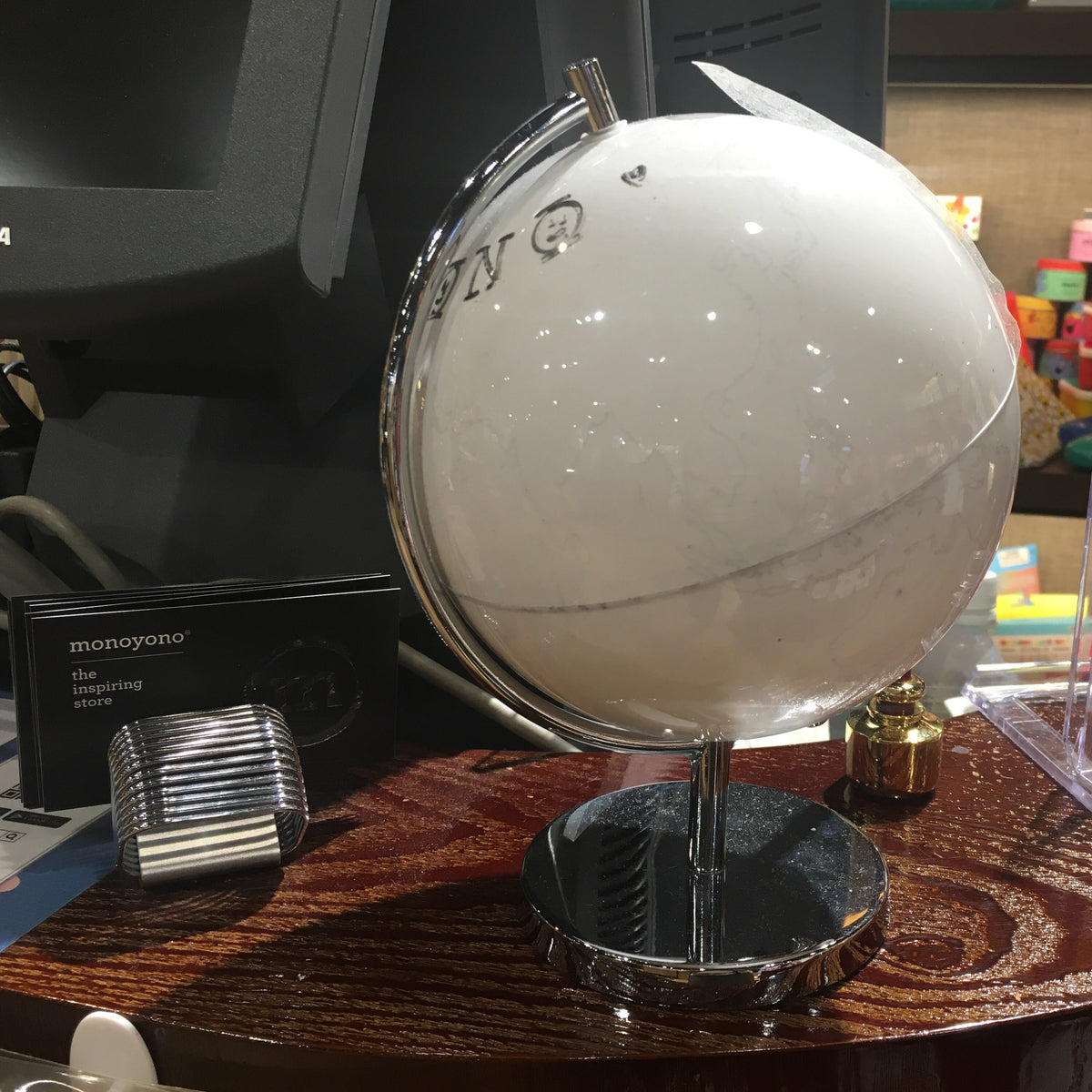 Message Globe (602621149218)