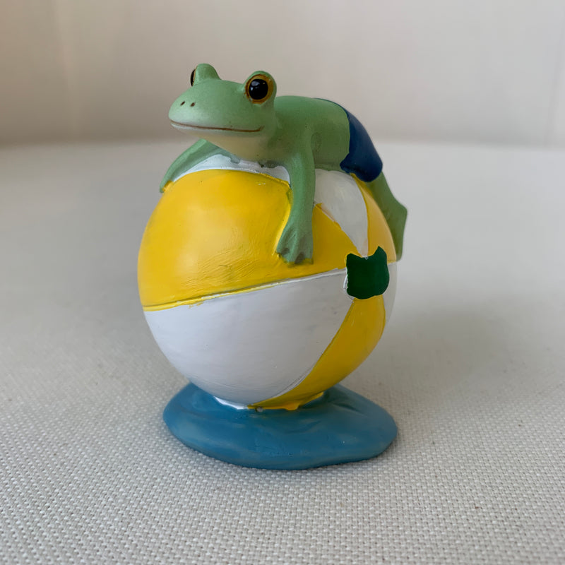 Copeau Display | 72236 | Frog on Beach Ball (3744481050658)